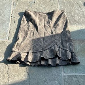 NWT Plaid ruffled hem skirt